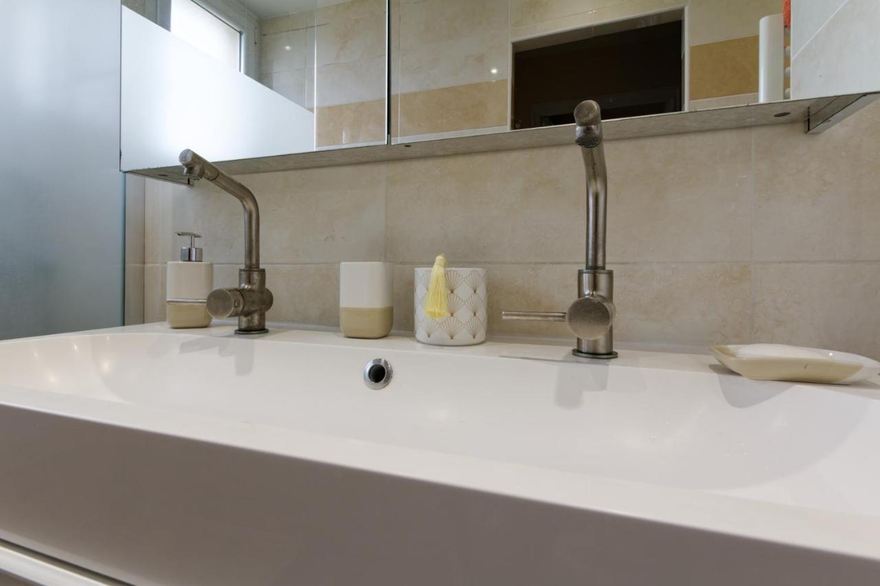 006 - Le Corum Appartement 2 Chambres, Parking, Wifi, Clim, Centre มงต์เปอลิเยร์ ภายนอก รูปภาพ